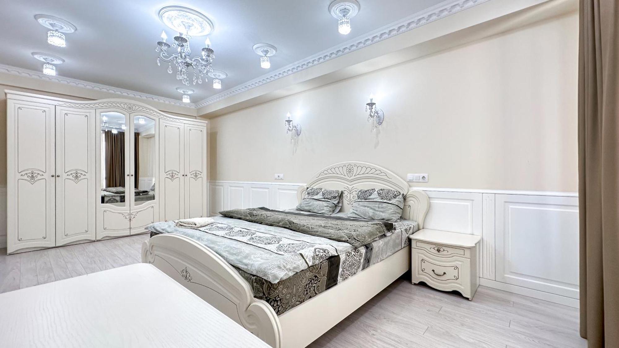 Luxury Residence Business New Apartments Chişinău Extérieur photo